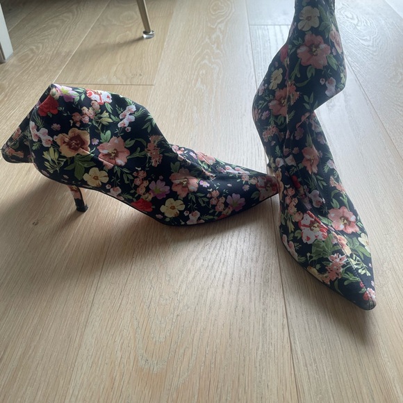 Zara floral sock boots - Picture 3 of 6